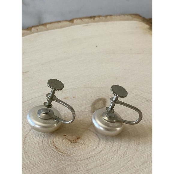 Vintage Small faux pearl Silver Button Clip On Earrings Screw Back Japan - Picture 6 of 9